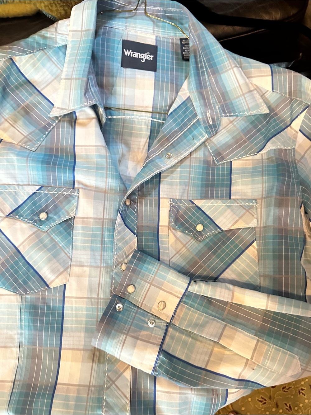 Wrangler Men’s Light Blue Plaid Button-Up Shirt XL